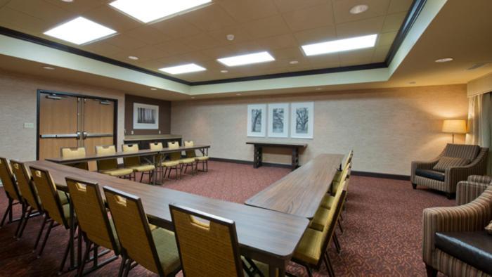 Russell Inn And Suites Starkville Dış mekan fotoğraf